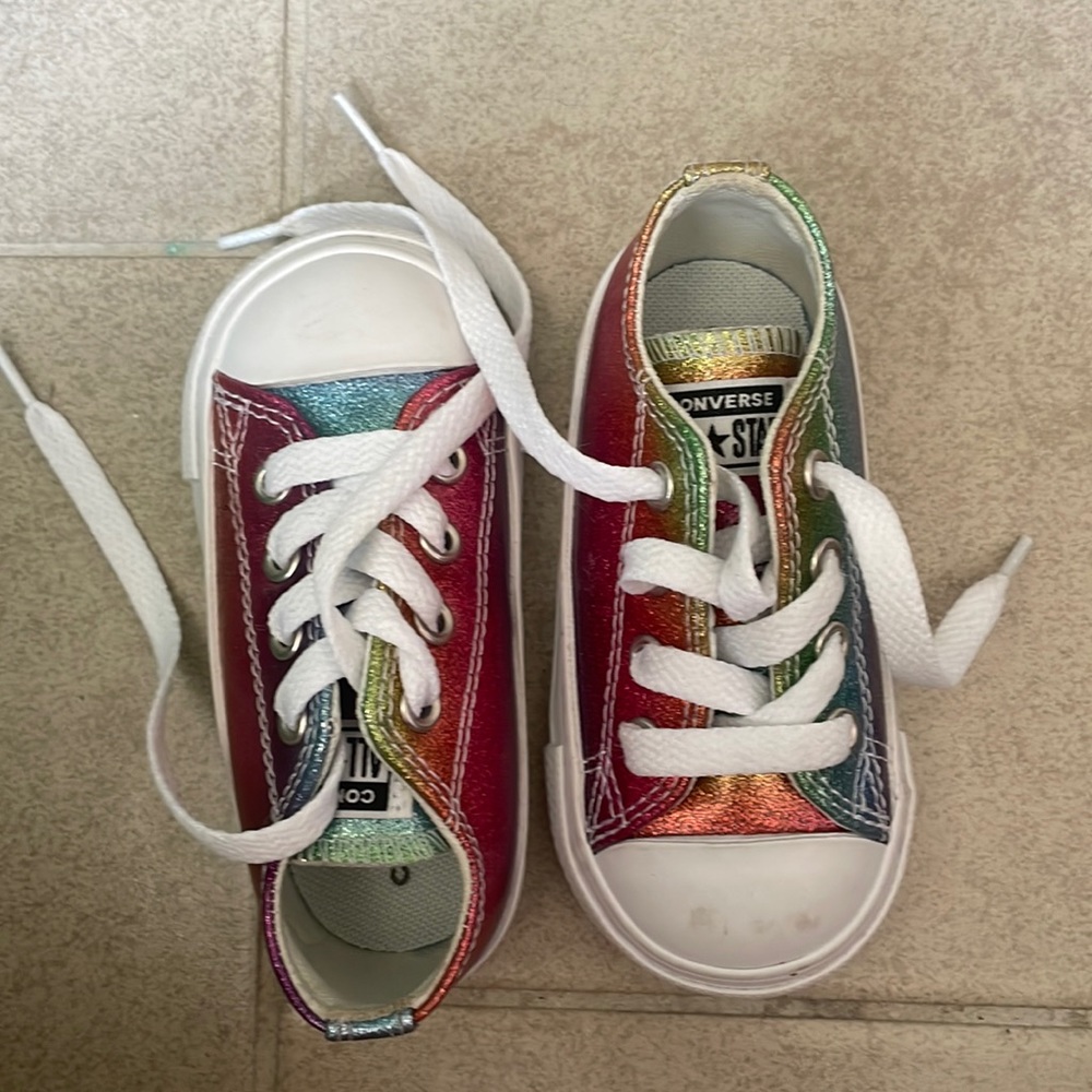 Rainbow little kids size 5 Converse